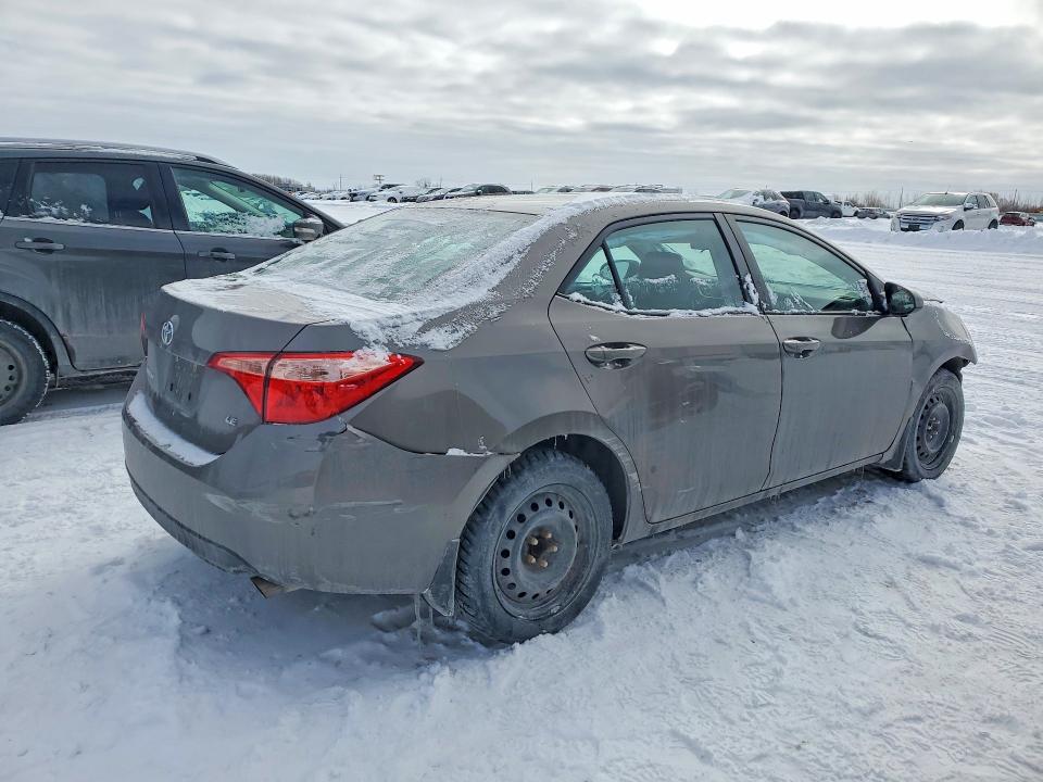 Photo 3 from auction – 2018 TOYOTA COROLLA with VIN 2T1BURHE0JC017759