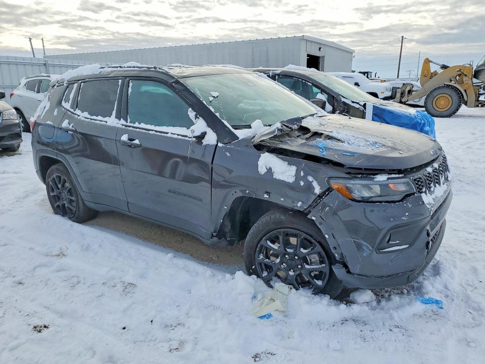 Photo 4 from auction – 2024 JEEP COMPASS with VIN 3C4NJDBN9RT120737