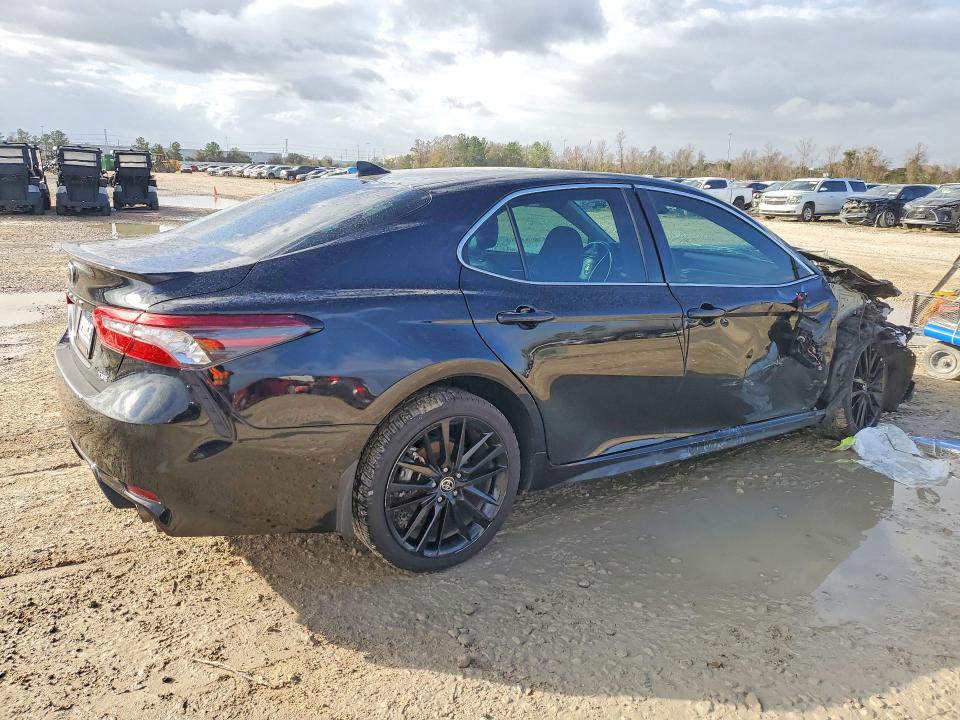 Photo 3 from auction – 2024 TOYOTA CAMRY with VIN 4T1K61AK2RU873957