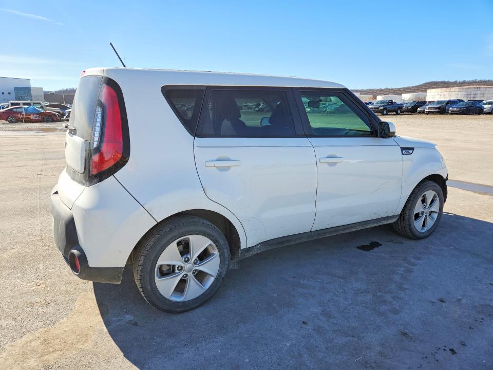 Photo 3 from auction – 2015 KIA SOUL with VIN KNDJN2A20F7143872