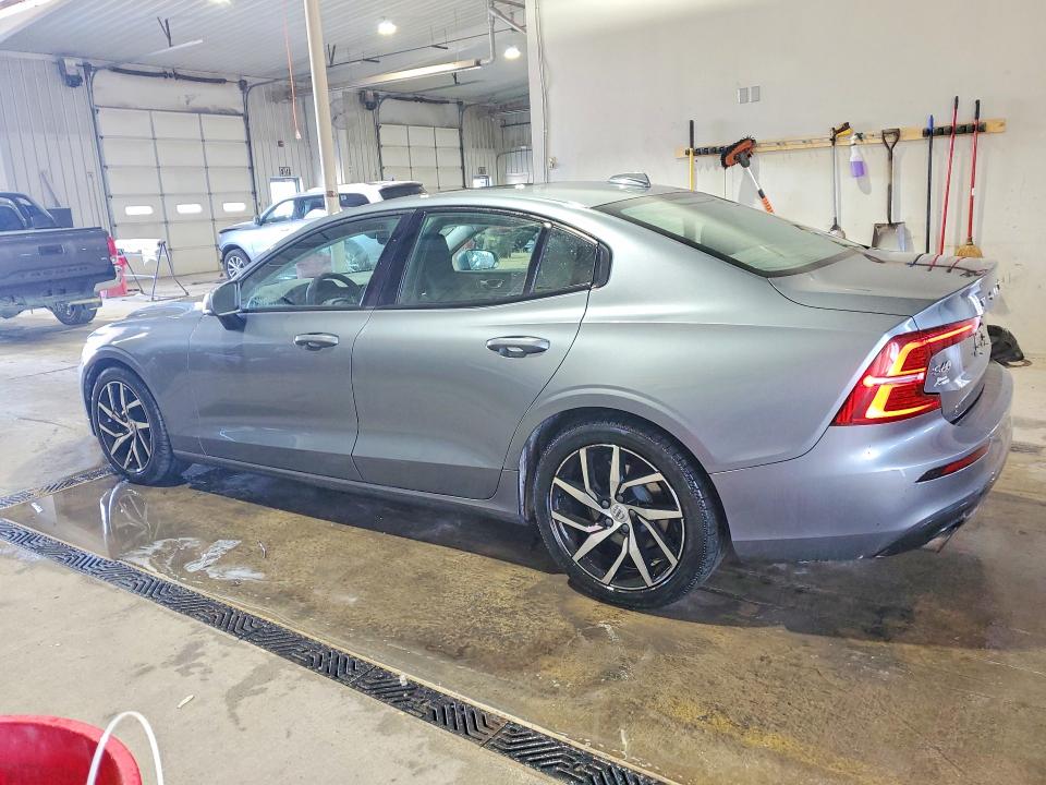 Photo 2 from auction – 2020 VOLVO S60 T5 MOM with VIN 7JR102FK6LG045868