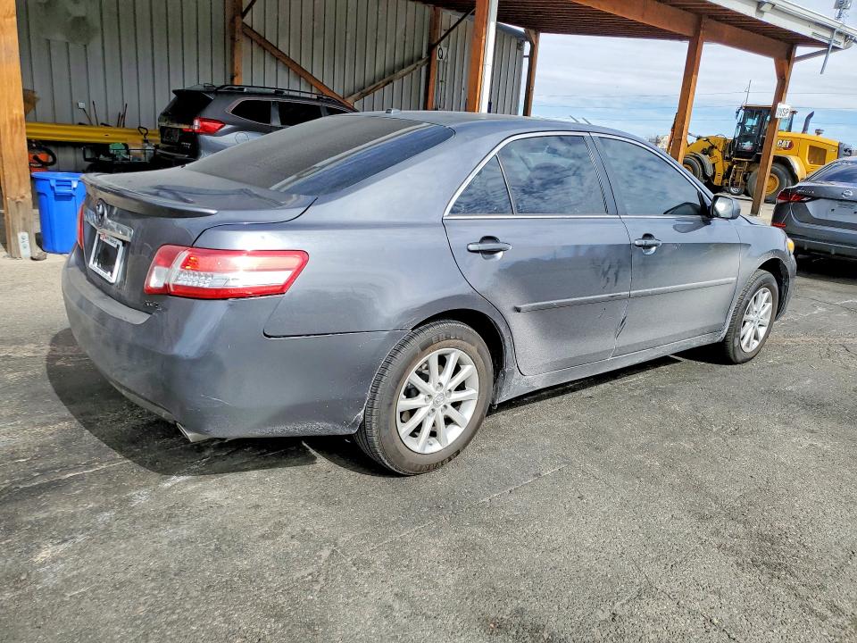 Photo 3 from auction – 2011 TOYOTA CAMRY with VIN 4T1BK3EK9BU631139