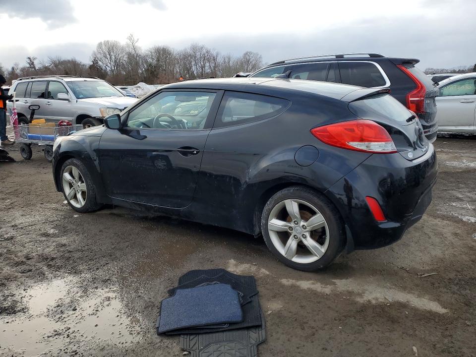 Photo 2 from auction – 2012 HYUNDAI VELOSTER with VIN KMHTC6AD9CU036853