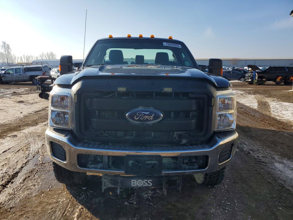 Photo 5 from auction – 2016 FORD F350 with VIN 1FTRF3B63GEA11242