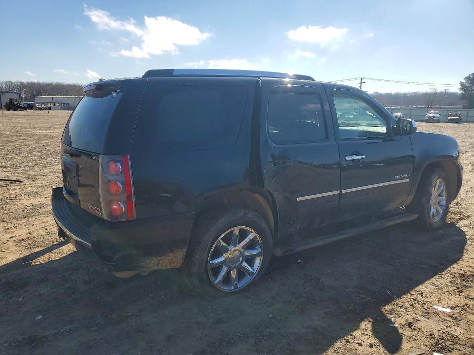 Photo 3 from auction – 2011 GMC YUKON with VIN 1GKS2EEFXBR288559