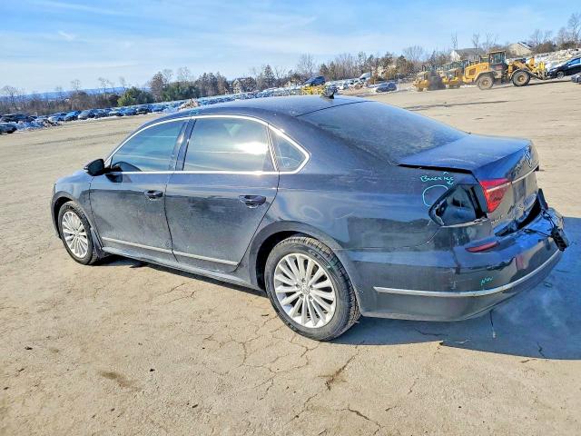 Photo 2 from auction – 2017 VOLKSWAGEN PASSAT SE with VIN 1VWBT7A37HC017077