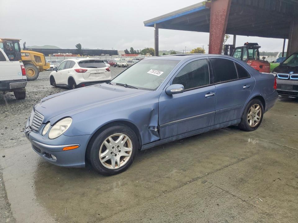 Фото 1 с аукциона – 2004 MERCEDES-BENZ E с VIN WDBUF65J24A421852
