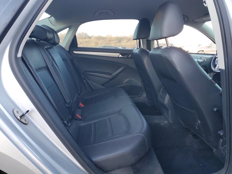 Photo 10 from auction – 2014 VOLKSWAGEN PASSAT with VIN 1VWAP7A32EC005401