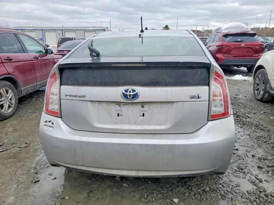 Photo 6 from auction – 2013 TOYOTA PRIUS with VIN JTDKN3DU9D5624641