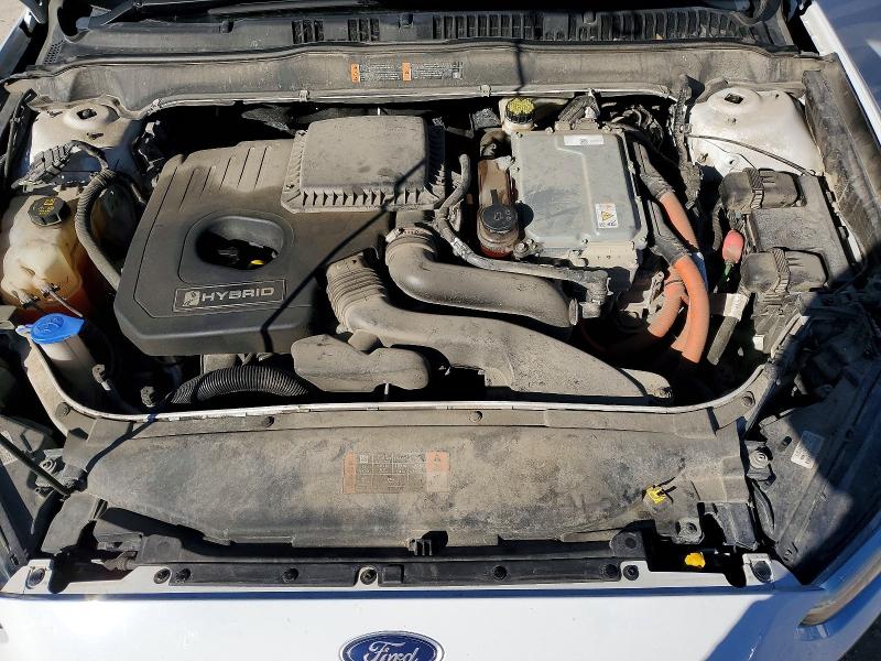 Photo 11 from auction – 2016 FORD FUSION with VIN 3FA6P0UU6GR241385