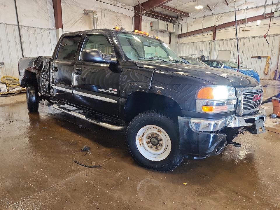 Zdjęcie 4 z aukcji – 2005 GMC SIERRA z VIN 1GTHK23275F841310