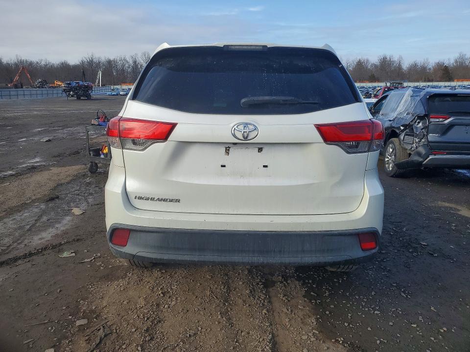 Photo 6 from auction – 2019 TOYOTA HIGHLANDER with VIN 5TDZZRFH5KS319974