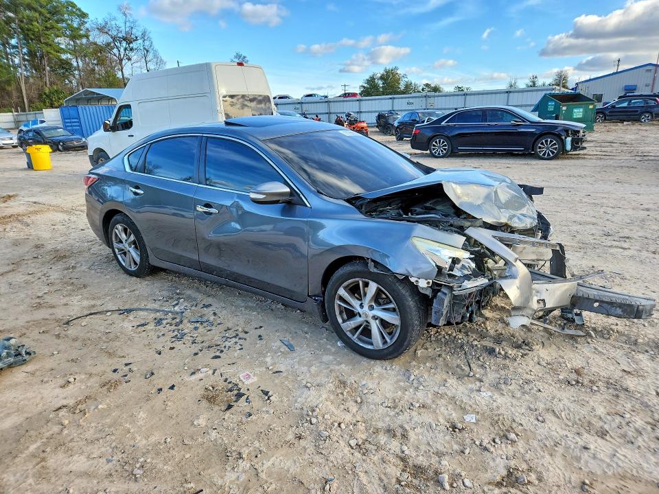 Photo 4 from auction – 2015 NISSAN ALTIMA with VIN 1N4AL3AP2FN402242