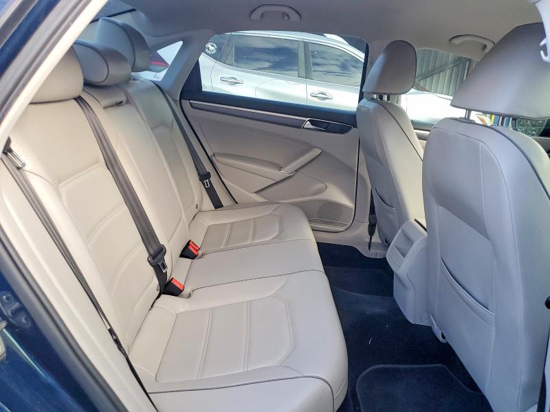 Photo 10 from auction – 2018 VOLKSWAGEN PASSAT S with VIN 1VWAA7A38JC041718