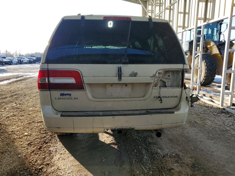 Photo 6 from auction – 2007 LINCOLN NAVIGATOR with VIN 5LMFL28507LJ19696