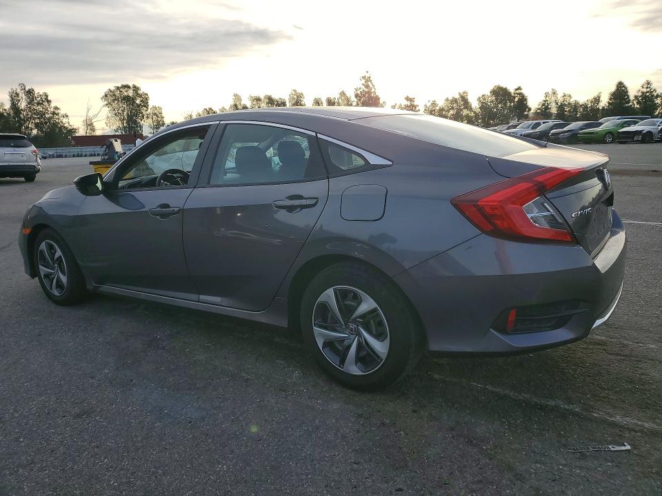 Photo 2 from auction – 2020 HONDA CIVIC LX with VIN 2HGFC2F68LH594038
