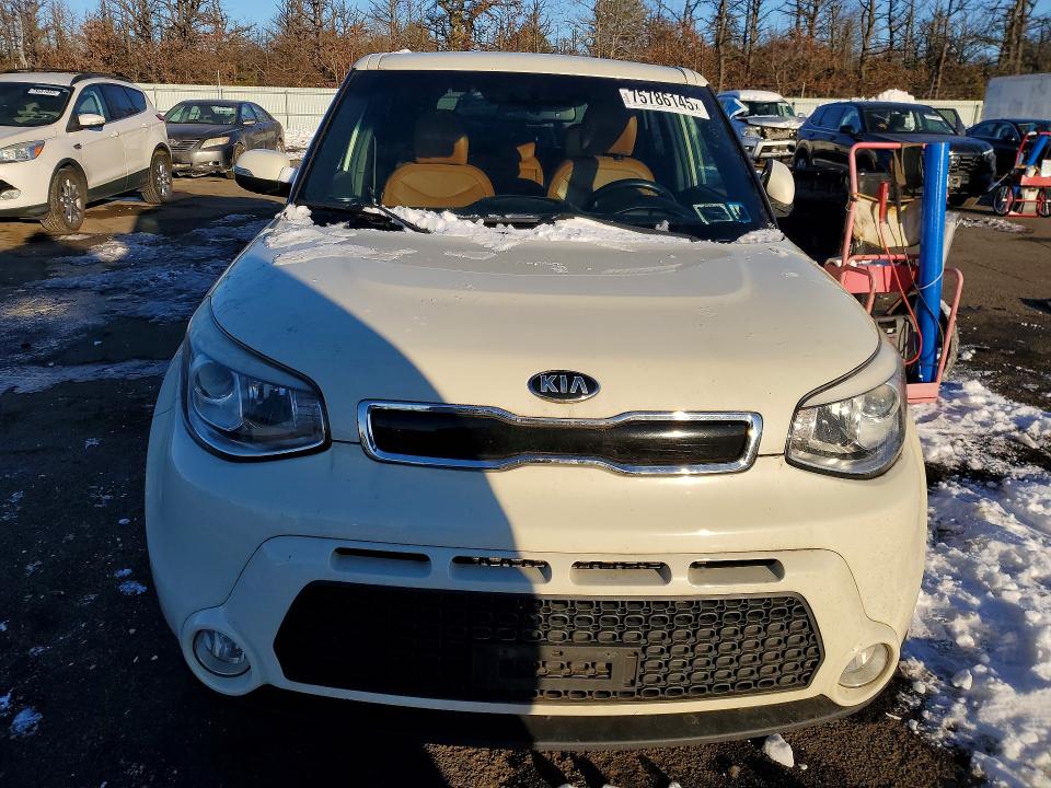Photo 5 from auction – 2015 KIA SOUL with VIN KNDJX3A55F7147328