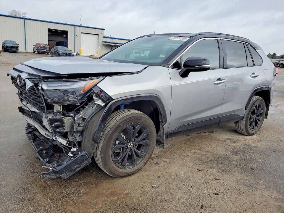Photo 1 from auction – 2024 TOYOTA RAV4 with VIN 2T3E6RFV0RW050059
