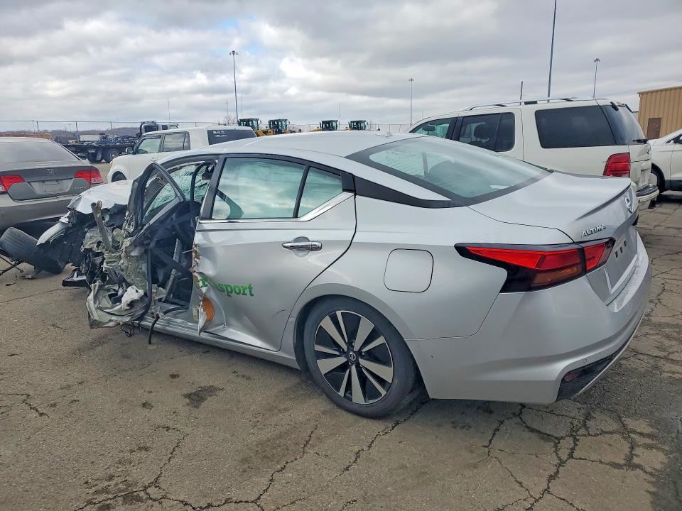 Photo 2 from auction – 2022 NISSAN ALTIMA with VIN 1N4BL4DV8NN371095