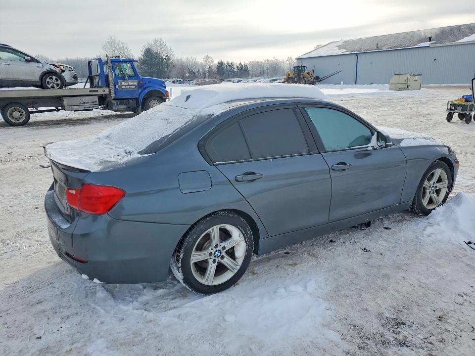 Photo 3 from auction – 2015 BMW 328 I with VIN WBA3A5G54FNS89823