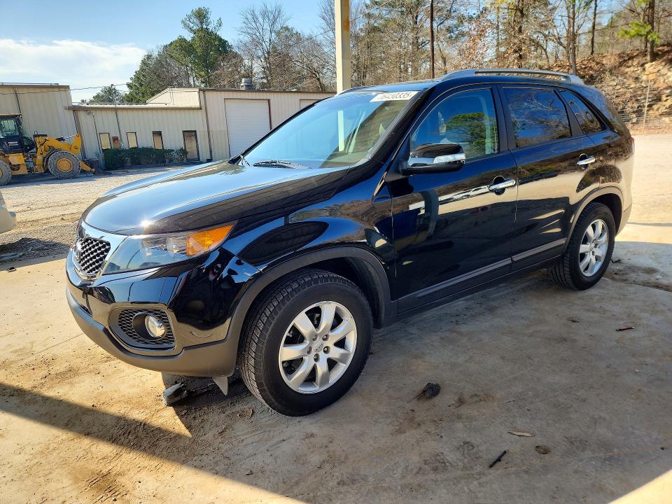 KIA SORENTO 2013 with VIN 5XYKT3A65DG406215 - Photo from auction