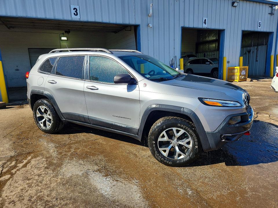Photo 4 from auction – 2015 JEEP CHEROKEE with VIN 1C4PJMBS8FW717396