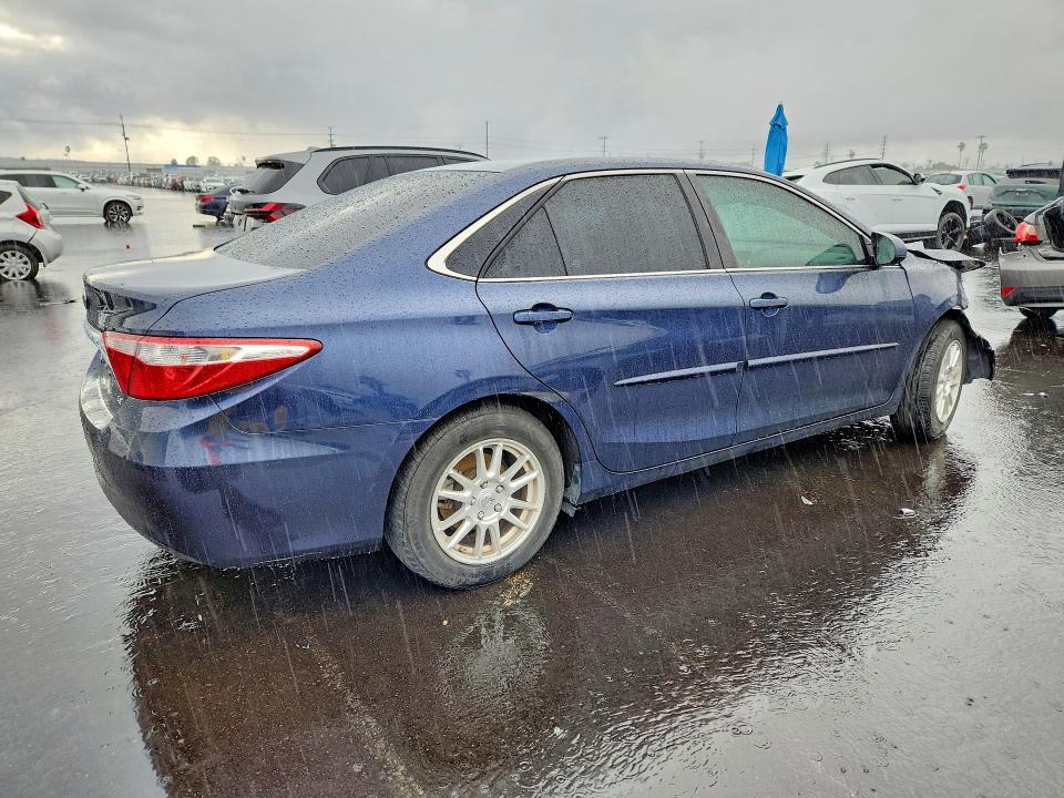 Zdjęcie 3 z aukcji – 2016 TOYOTA CAMRY z VIN 4T4BF1FK1GR553024