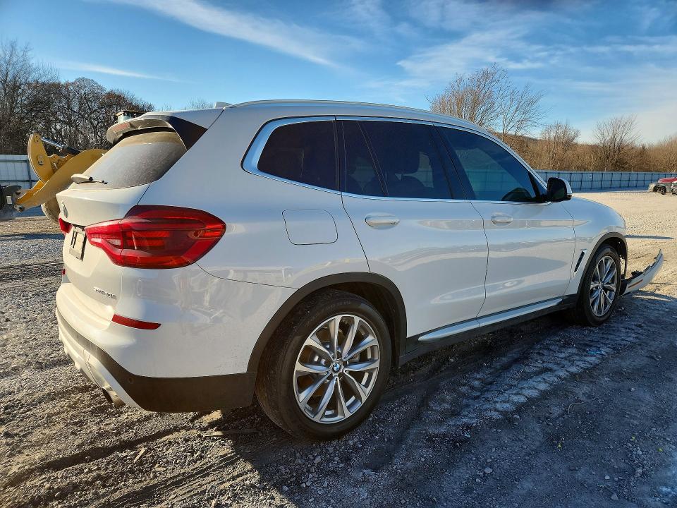 Photo 3 from auction – 2019 BMW X3 with VIN 5UXTR7C56KLE93723