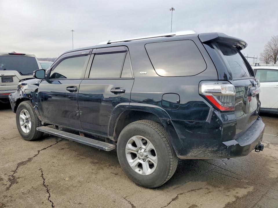 Photo 2 from auction – 2018 TOYOTA 4RUNNER with VIN JTEBU5JR7J5551131