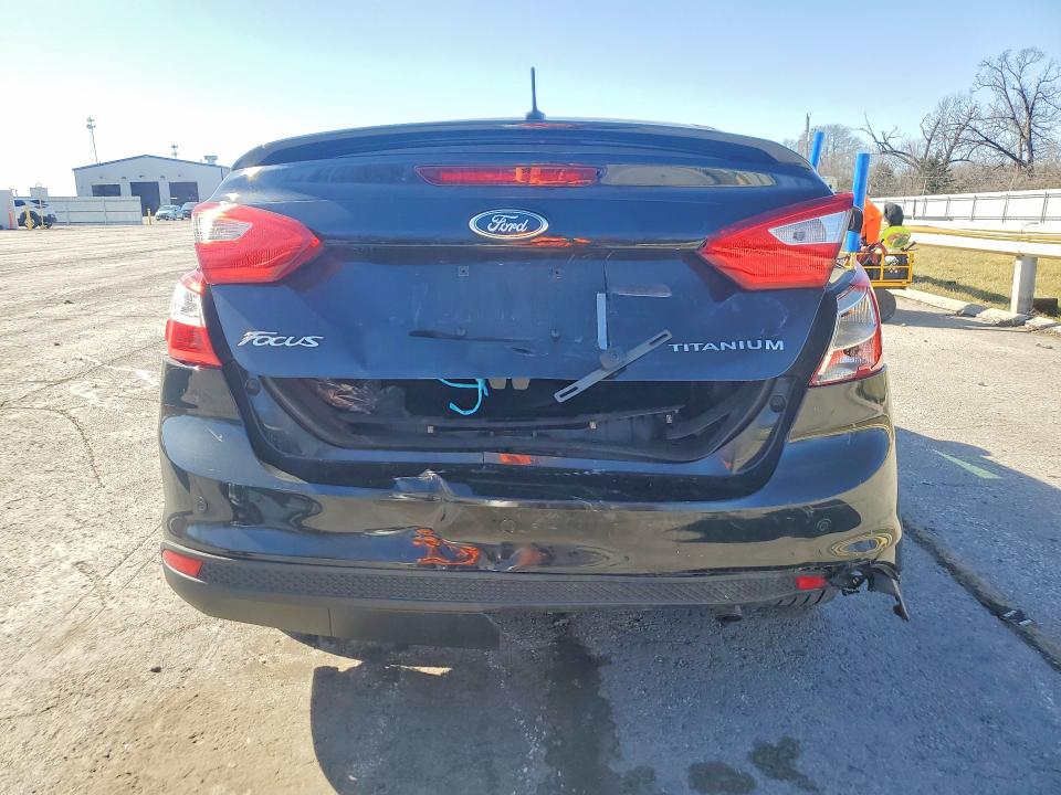 Photo 6 from auction – 2012 FORD FOCUS with VIN 1FAHP3J29CL174609