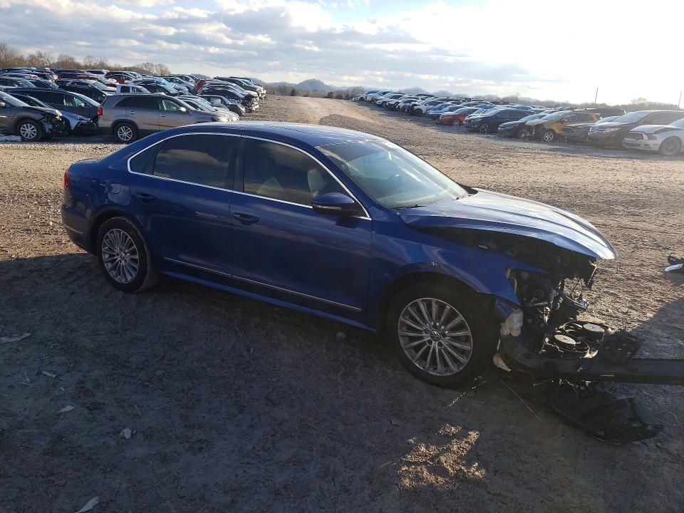 Photo 4 from auction – 2016 VOLKSWAGEN PASSAT with VIN 1VWBS7A34GC008144