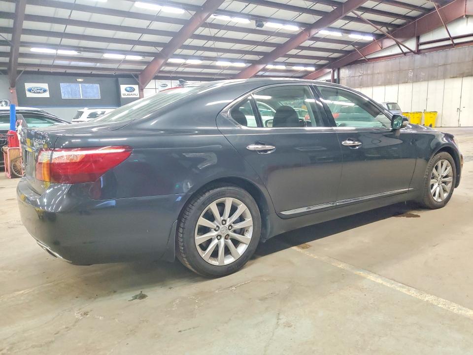 Photo 3 from auction – 2011 LEXUS LS 460 with VIN JTHCL5EF8B5012173