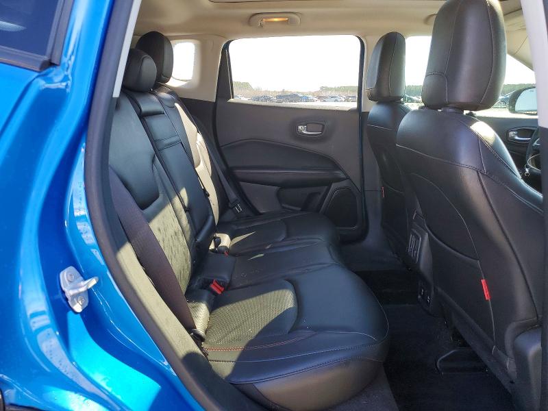 Photo 11 from auction – 2018 JEEP COMPASS with VIN 3C4NJDDB9JT264151