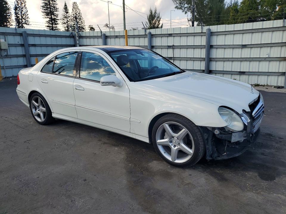 Photo 4 from auction – 2009 MERCEDES-BENZ E 350 with VIN WDBUF56X49B382860