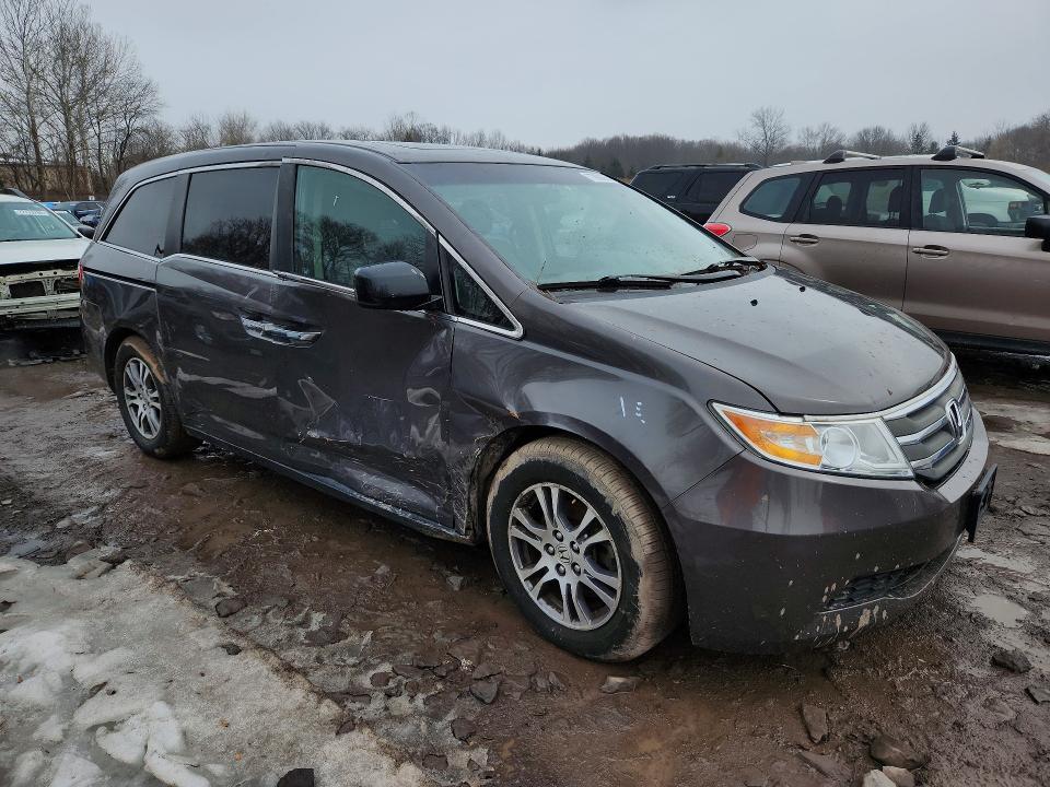 Photo 4 from auction – 2011 HONDA ODYSSEY with VIN 5FNRL5H61BB058496