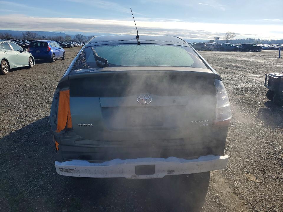 Photo 6 from auction – 2004 TOYOTA PRIUS with VIN JTDKB20UX40015306