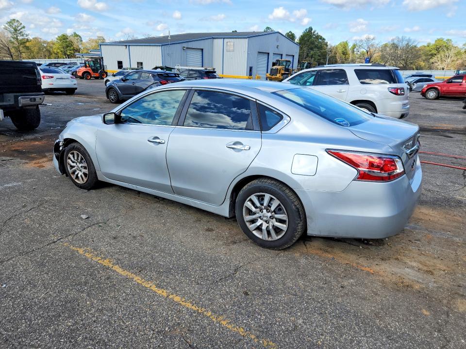 صورة رقم 2 من المزاد - 2015 NISSAN ALTIMA مع VIN 1N4AL3AP1FN309700