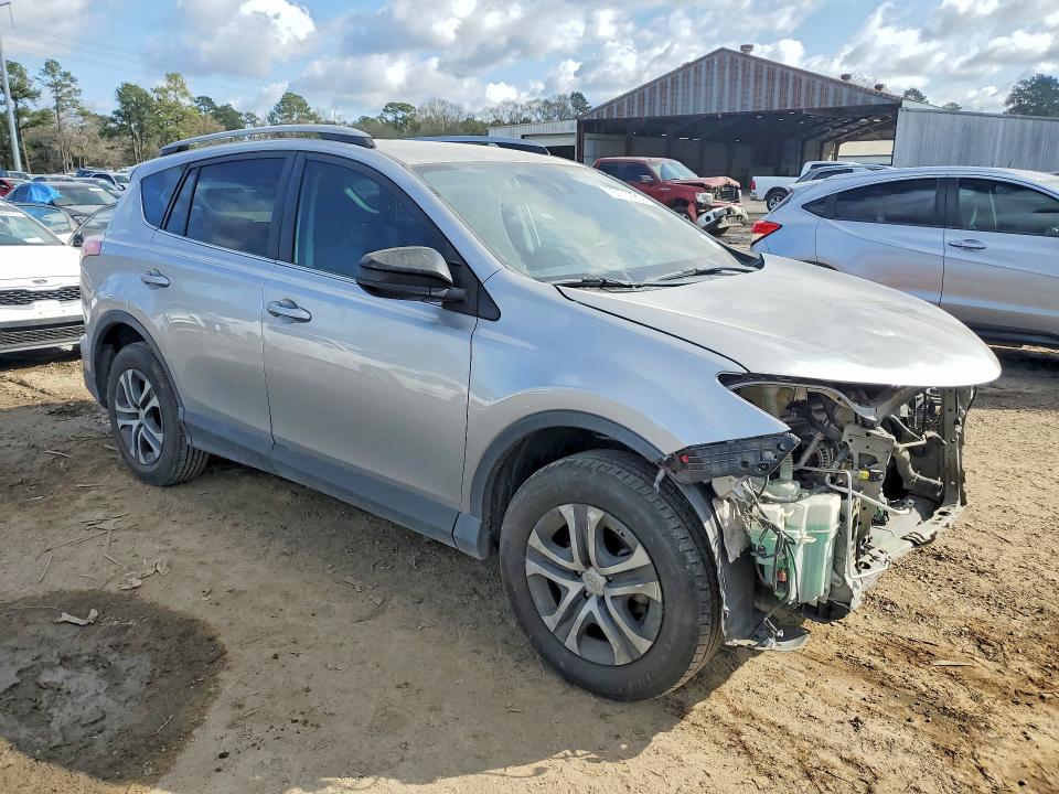 Photo 4 from auction – 2017 TOYOTA RAV4 with VIN 2T3ZFREV1HW399961