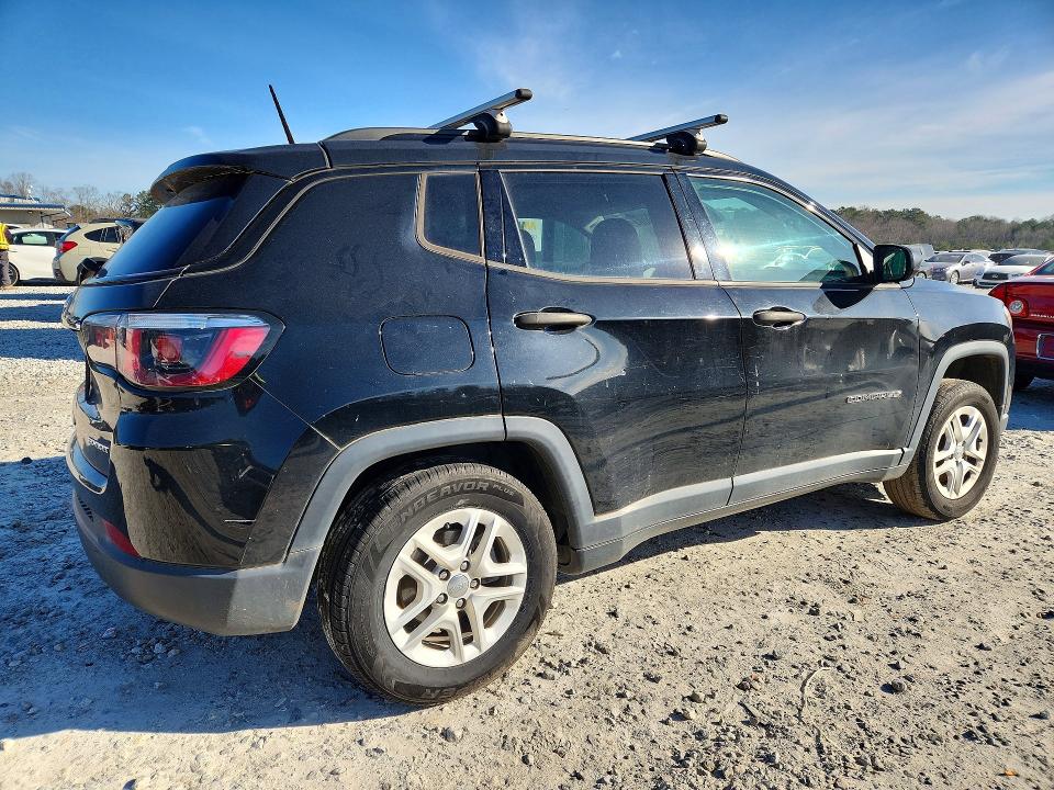 Photo 3 from auction – 2018 JEEP COMPASS with VIN 3C4NJDAB7JT144806