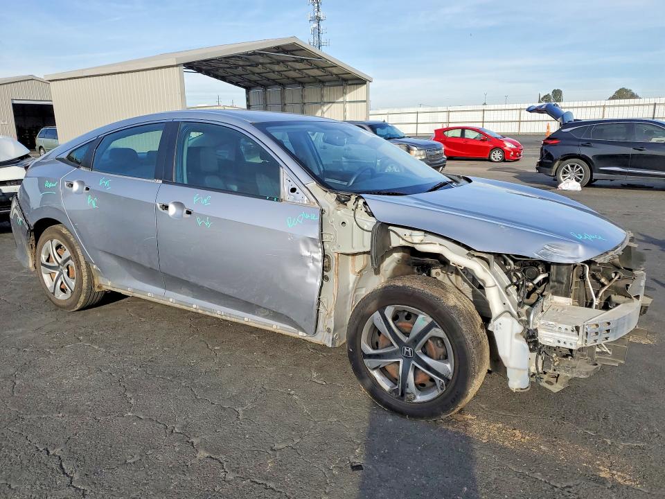 Photo 4 from auction – 2017 HONDA CIVIC with VIN 2HGFC2F53HH562810