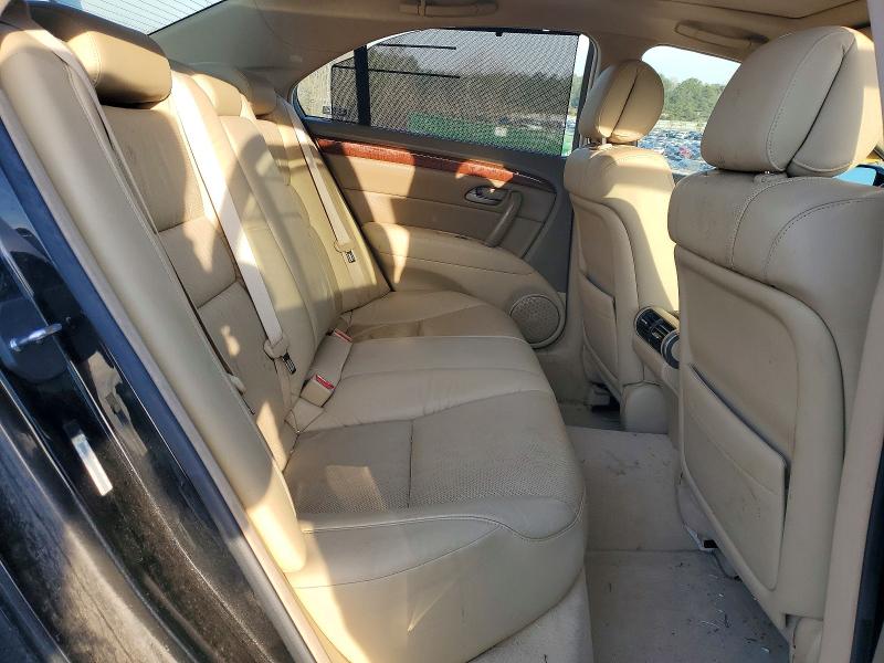 Photo 10 from auction – 2005 ACURA RL with VIN JH4KB16505C015100