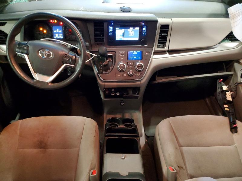 Photo 8 from auction – 2017 TOYOTA SIENNA with VIN 5TDZZ3DC1HS829459