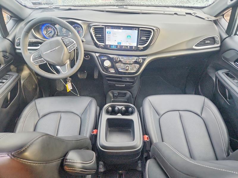 Photo 8 from auction – 2026 CHRYSLER PACIFICA S with VIN 2C4RC1BG7TR162880