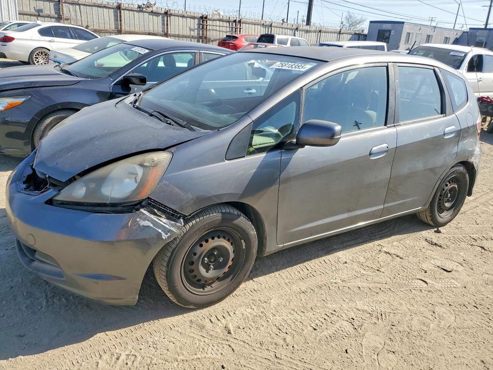 HONDA FIT 2013 with VIN JHMGE8H30DC081131 - Photo from auction