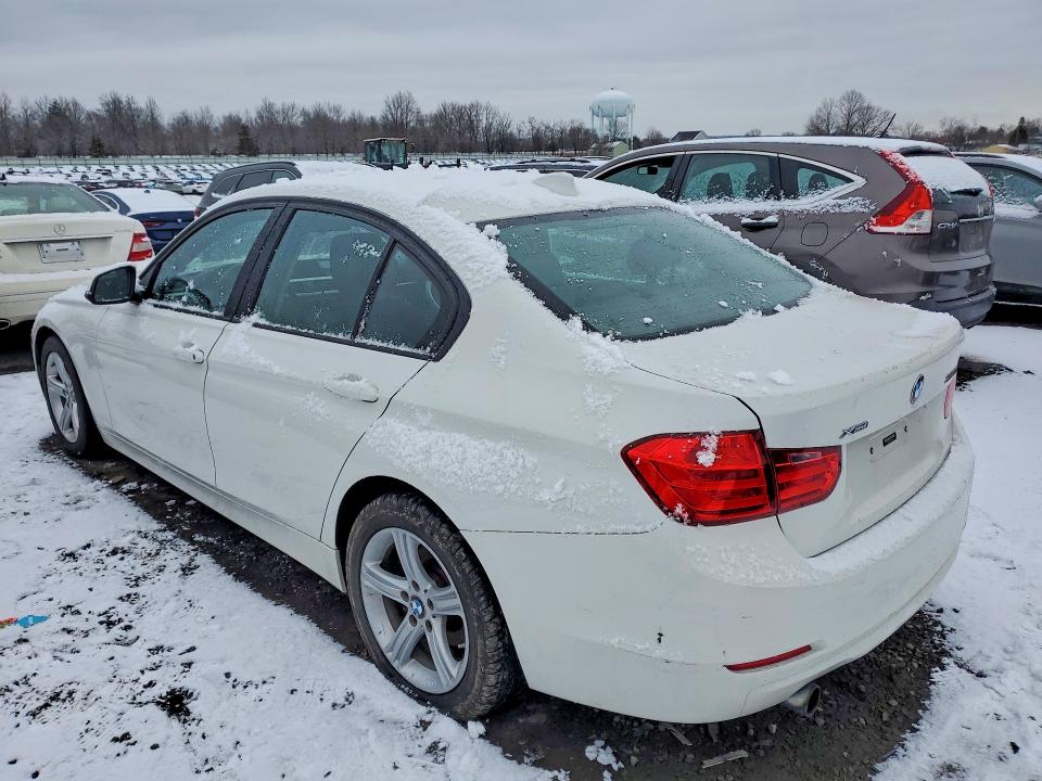 Photo 2 from auction – 2013 BMW 320 with VIN WBA3C3C58DF981384