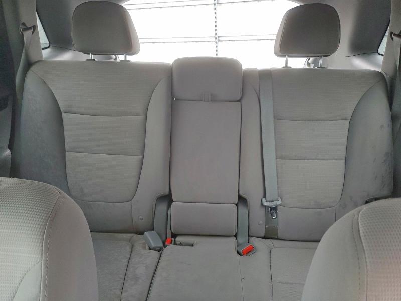Photo 10 from auction – 2014 KIA SORENTO LX with VIN 5XYKTCA62EG544778