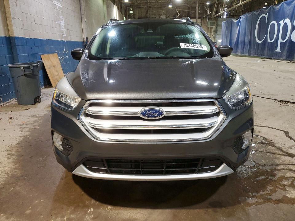 صورة رقم 5 من المزاد - 2018 FORD ESCAPE مع VIN 1FMCU9GD9JUC05000