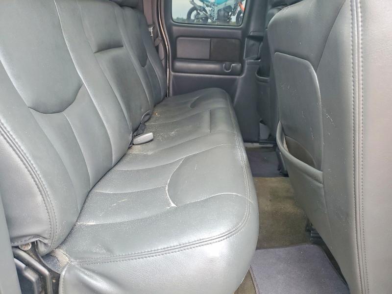 Photo 10 from auction – 2004 CHEVROLET SILVERADO with VIN 2GCEC19T341185557
