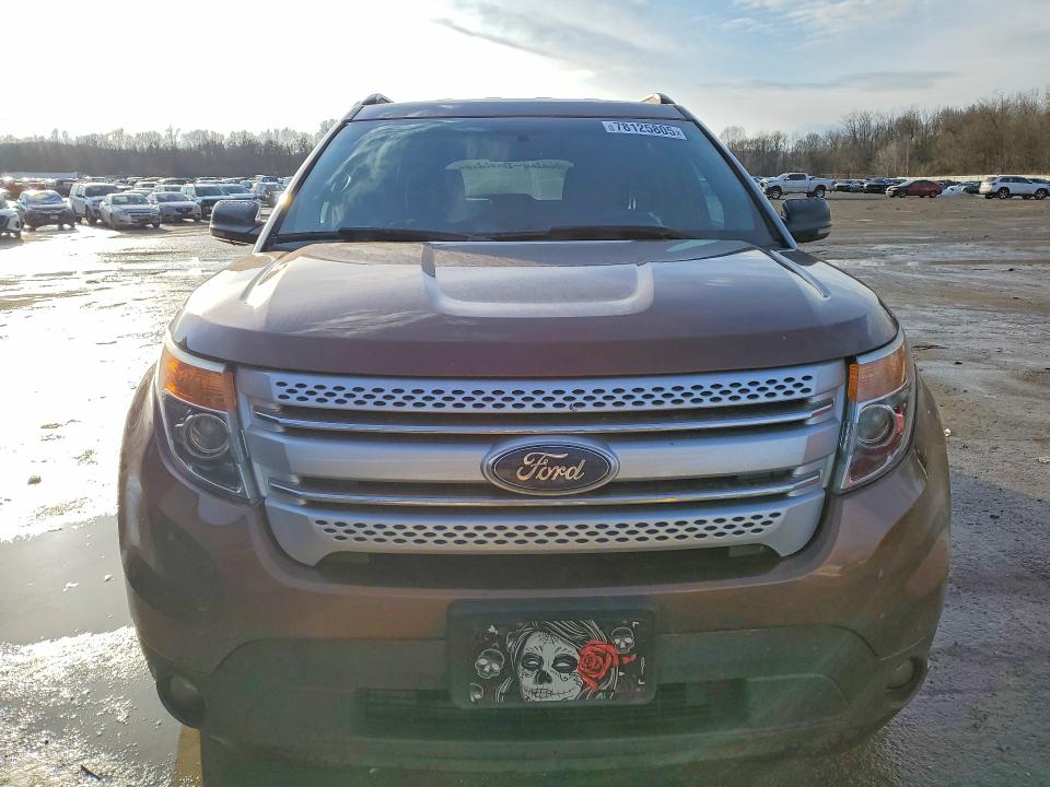 Photo 5 from auction – 2011 FORD EXPLORER with VIN 1FMHK8D88BGA14696