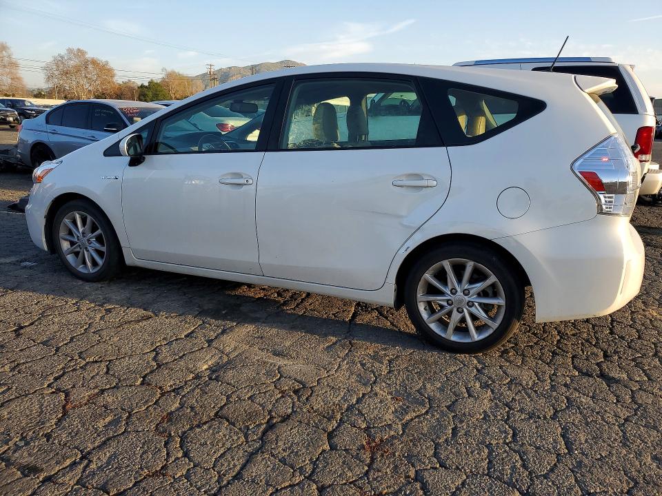 Photo 2 from auction – 2013 TOYOTA PRIUS V with VIN JTDZN3EU7D3217393